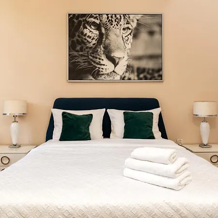 Miodowa Heart Of Cracow Apartment *