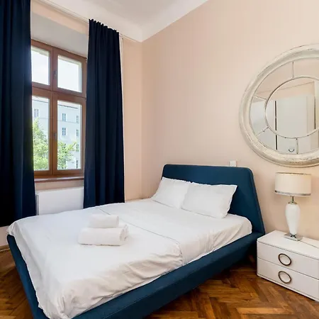 Miodowa Heart Of Cracow Apartment